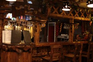 Бар "Дворик"