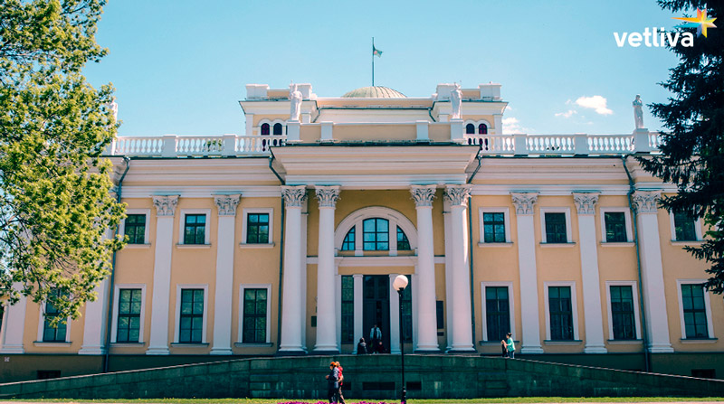 Дворец Румянцевых-Паскевичей в Гомеле Дворец Румянцевых-Паскевичей в Белоруссии