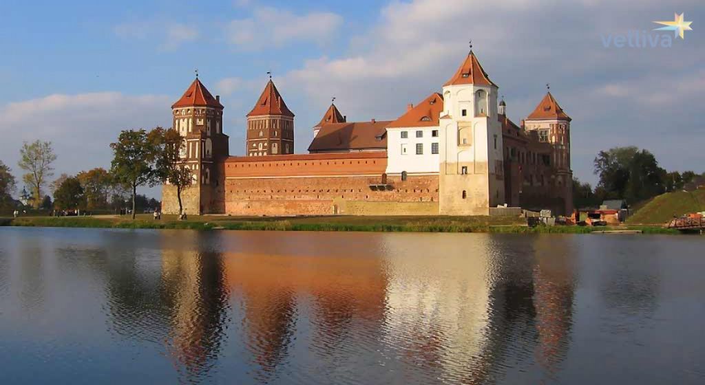 Путешествие по Беларуси в Мирский замок вместе с детьми