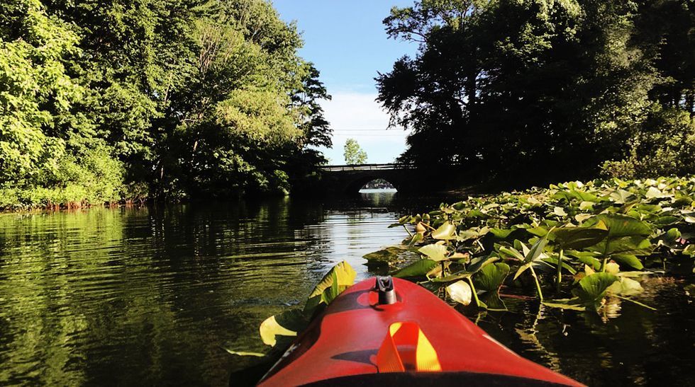 Сплав на байдарках по реке Ясельде Сплав на байдарках по реке Ясельде в Беларуси