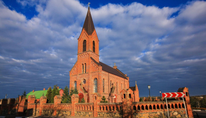 Костел Святого Яна Крестителя в деревне Опса