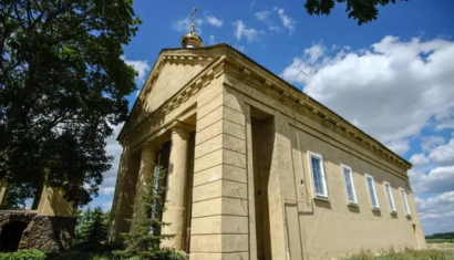 Церковь Спасо-Преображенская в деревне Дикушки