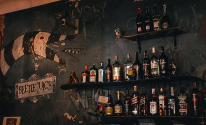 Кафе "Битлджус"