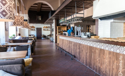 Ресторан "Свои"