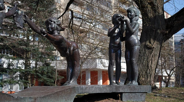 Памятник Играющие дети в Минске
