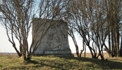 Памятник жертвам фашизма в агрогородке Черея