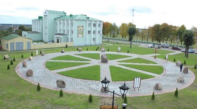 Колесо истории в Ивье