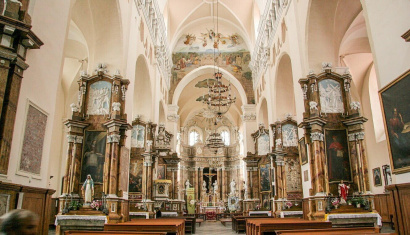 Костел Обретения Св. Креста и бывший монастырь бернардинцев