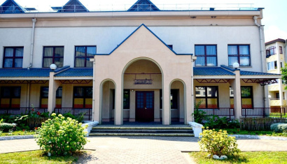 Центр народных ремесел и музей быта в поселке Россь