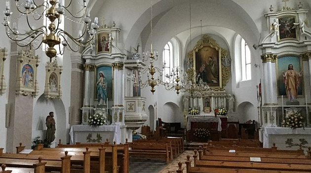 Костел Вознесения Девы Марии в Деревное