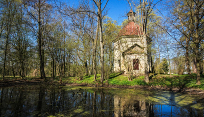 Крестовоздвиженская часовня в деревне Дубой