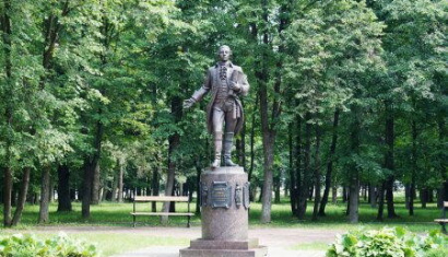 Памятник Семену Зоричу