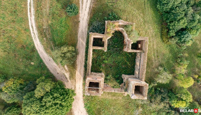 Католический костёл в д. Каничи