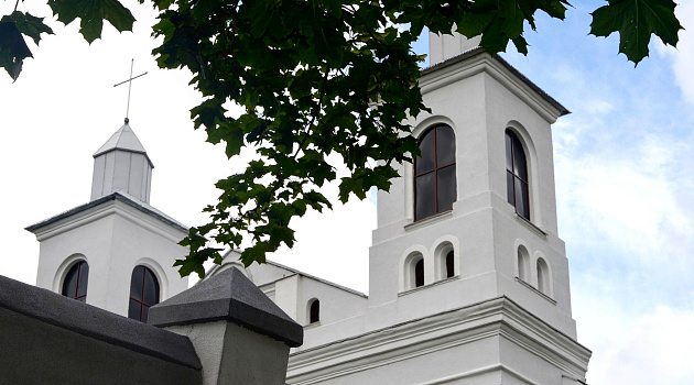 Костел Святых Ангелов-Хранителей в деревне Роготно