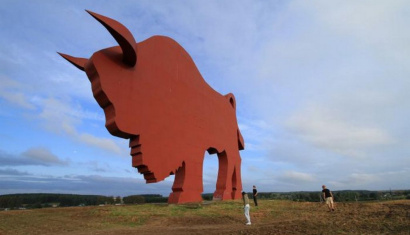 Фигура зубра на трассе М-1