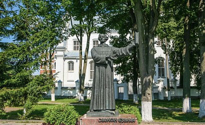 Памятник Симону Будному в Несвиже