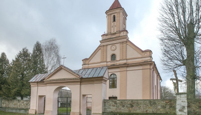 Костел святых Петра и Павла в деревне Изабелин