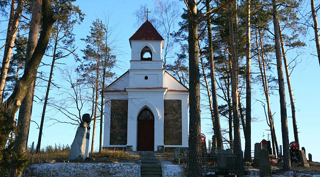 Могила Винцента Дунина-Марцинкевича в деревне Тупальщина
