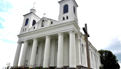 Костел Святых Ангелов-Хранителей в деревне Роготно