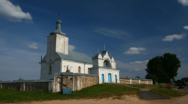 Успенская церковь в деревне Новый Свержень