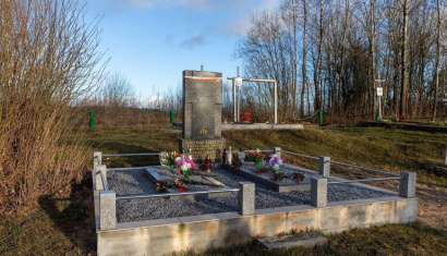 Могила Ф. Рущица в деревне Богданово