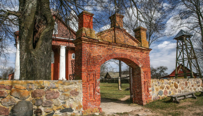 Троицкий костел в деревне Данюшево