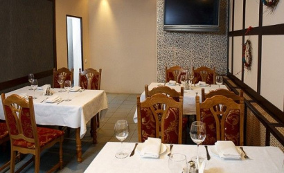 Кафе-клуб "Лисья нора"