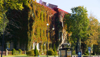 Здание корпуса Гродненского государственного университета им. Я. Купалы 