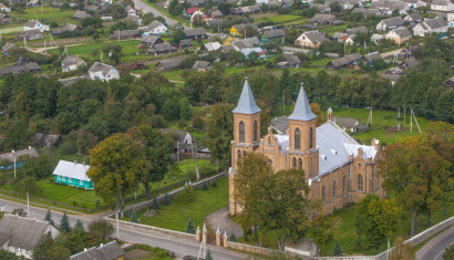 Костел Рождества Девы Марии в деревне Трабы