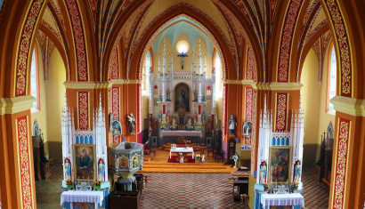 Костел Святого Юрия в деревне Оссова