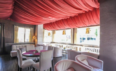 Ресторан - караоке-клуб "The Black Door"